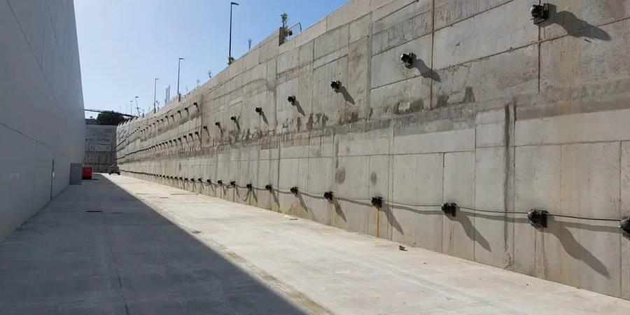 Illustrative image of Active/passive anchor design in Arlington